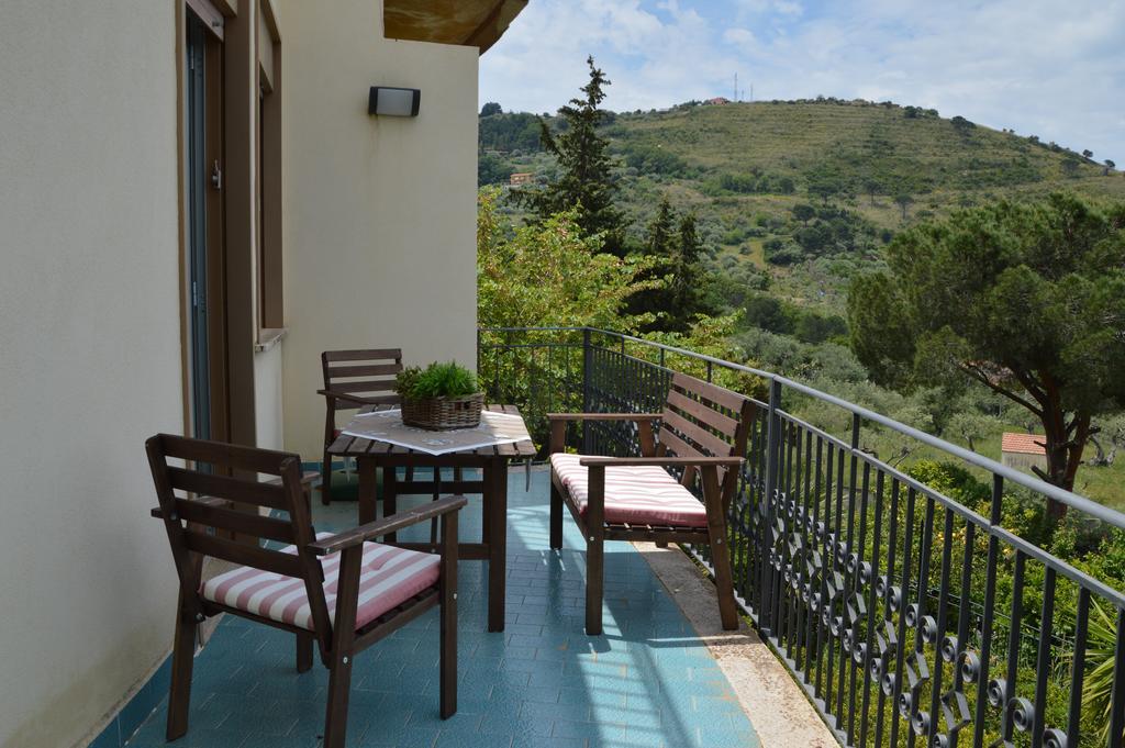 Villa Bouganvilla Cefalú Exterior foto